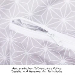 Fillikid 4-tlg. Bettwäsche-Set für Nino Decke 80 x 80 cm, Kissen 35 x 40 cm, Matratze & Nestchen - Cube - Grey - Kollektion 2022 -Wohnen & Schlafen Verkäufe fillikid 4 tlg bettwasche set fur nino decke 80 x 80 cm kissen 35 x 40 cm matratze nestchen cube grey 6810 67 d4