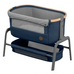 Maxi-Cosi Beistellbett Iora klappbar, inkl. Matratze & Reisetasche - Essential Blue - Kollektion 2022