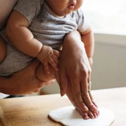 Pearhead Rahmen für Foto & 2 Abdrücke - Desk Frame - Weiß -Wohnen & Schlafen Verkäufe pearhead rahmen fur foto 2 abdrucke desk frame weiss p63006 d4