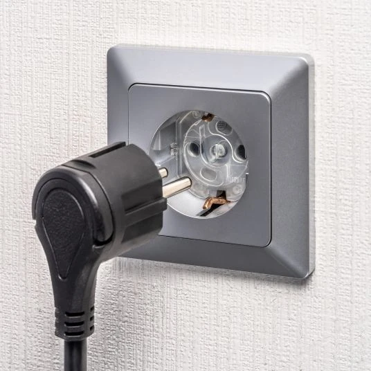 Reer Steckdosenschutz 20er Pack zum Kleben - Transparent 5 Reer Steckdosenschutz 20er Pack zum Kleben - Transparent – Bild 5