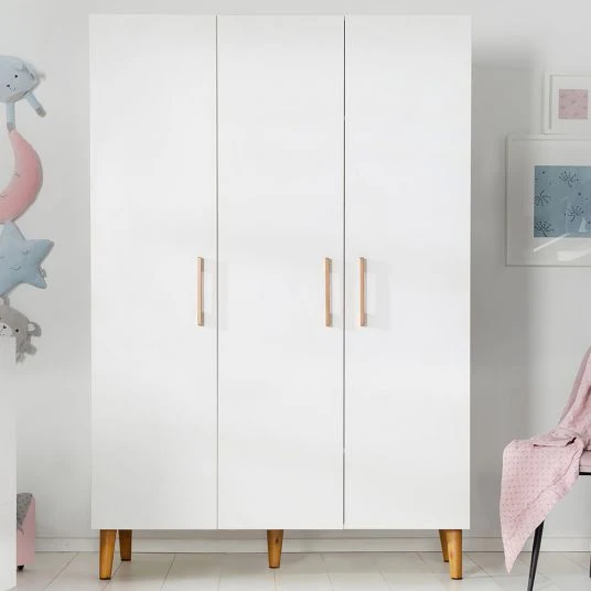 Roba Kinderzimmer Mick mit 3-türigem Schrank, Bett, breiter Wickelkommode - Weiß 3 Roba Kinderzimmer Mick mit 3-türigem Schrank, Bett, breiter Wickelkommode - Weiß – Bild 3