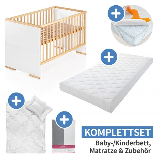 Schardt 7-tlg. Kinderbett Set & Matratze Air Allround, Steppbett 100x135+40x60, 2x Bettlaken, Einlage 70 x 140 cm - Natur Weiß 1 Schardt 7-tlg. Kinderbett Set & Matratze Air Allround, Steppbett 100x135+40x60, 2x Bettlaken, Einlage 70 x 140 cm - Natur Weiß